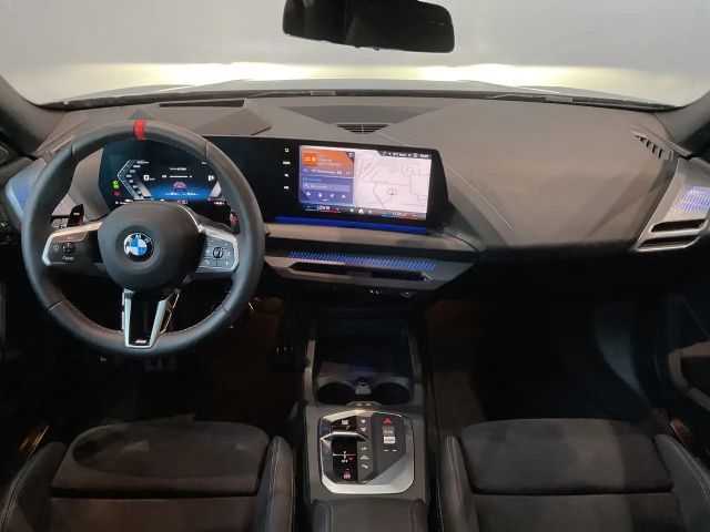 BMW 235
