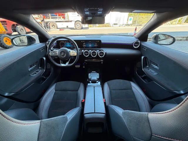 Mercedes-Benz CLA 220