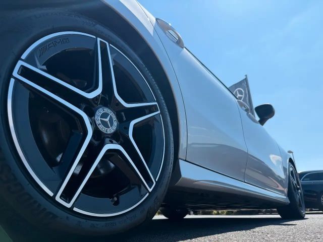 Mercedes-Benz CLA 220