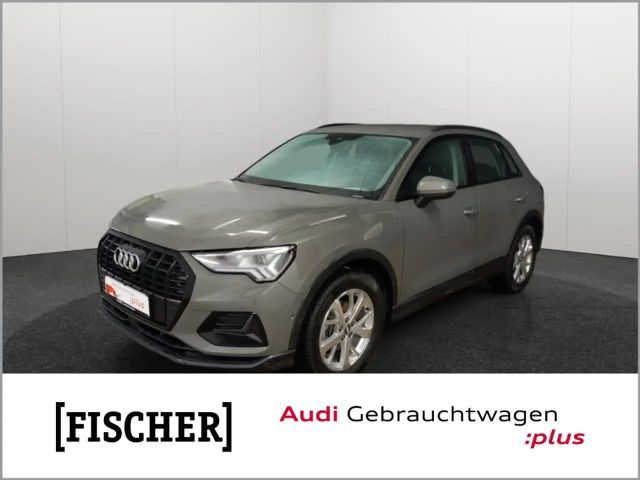 Audi Q3 35TFSI S tronic Advanced Matrix Navi Rear View 2021 Benzine