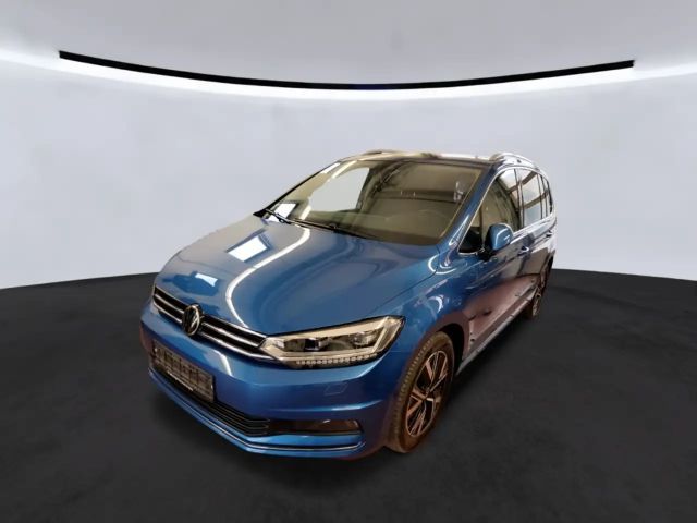Volkswagen Touran 1.5TSI DSG Highline LED Navi Panoramad. SHZ 2022 Benzine