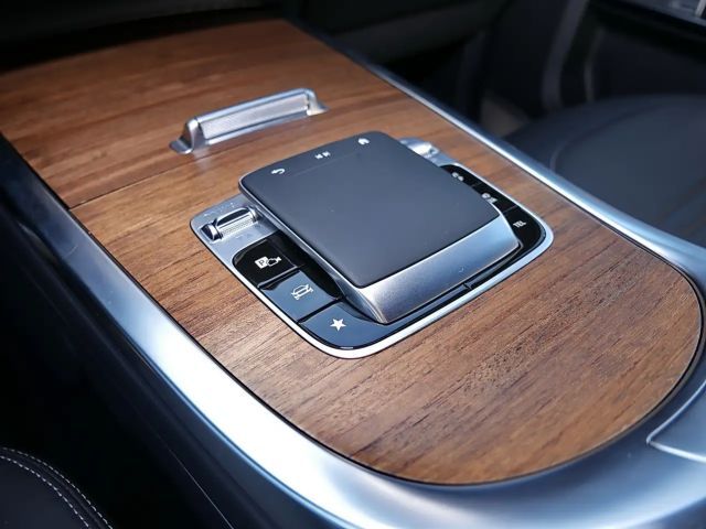 Mercedes-Benz G 500