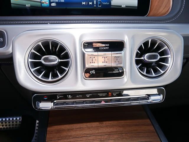 Mercedes-Benz G 500