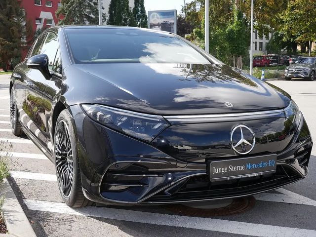 Mercedes-Benz EQS