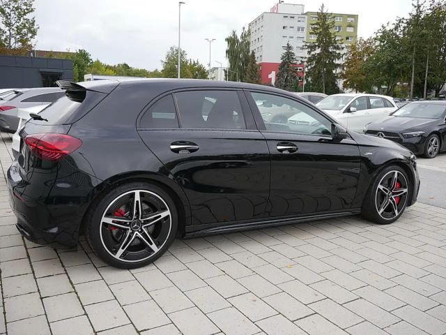 Mercedes-Benz A 45 AMG