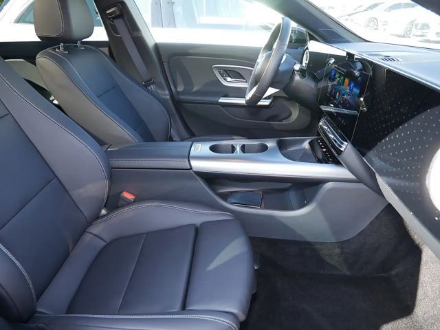 Mercedes-Benz CLA 350