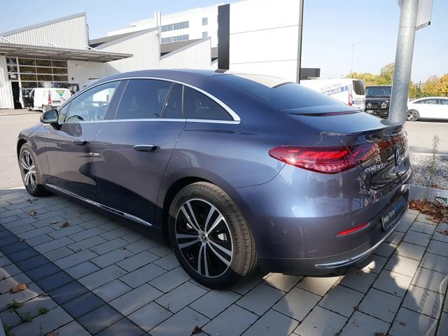 Mercedes-Benz EQE 300