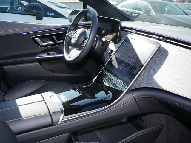 Mercedes-Benz EQE 300
