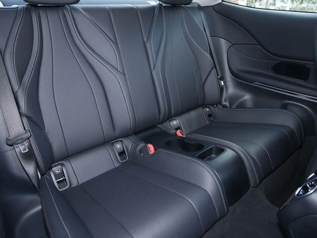 Mercedes-Benz CLE 200