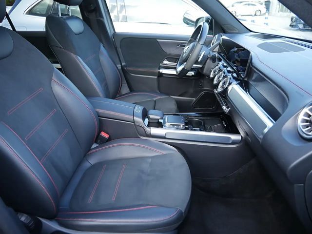 Mercedes-Benz EQB 300