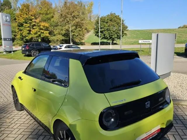 Honda e
