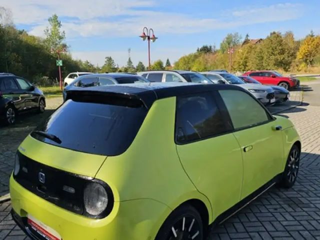 Honda e