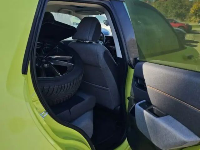 Honda e