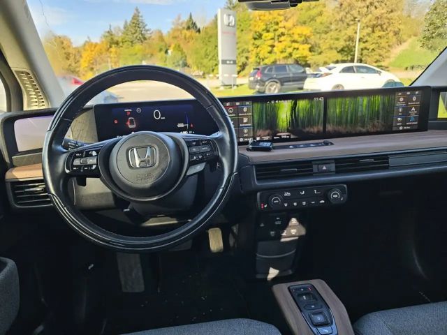 Honda e