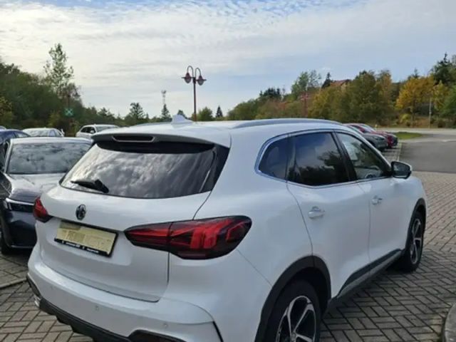 MG HS