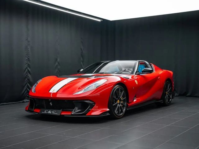 Ferrari 812