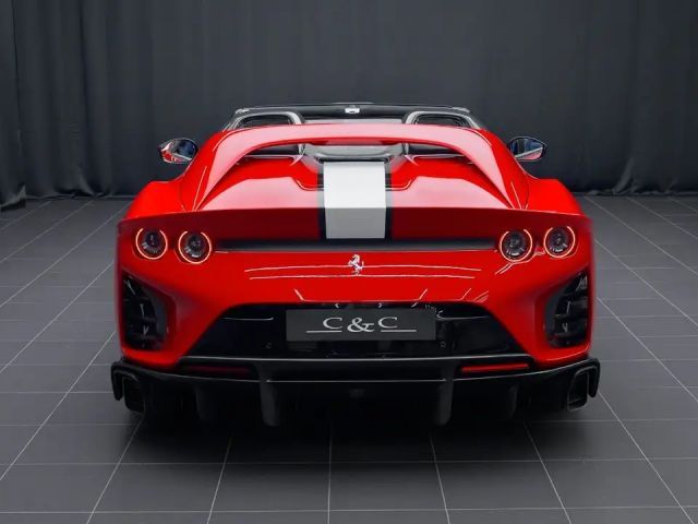Ferrari 812