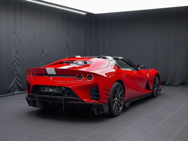 Ferrari 812