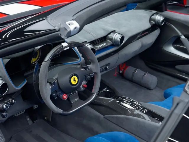 Ferrari 812