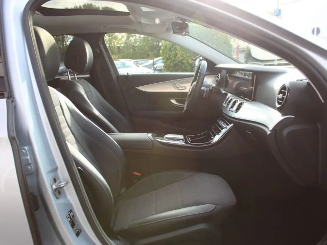 Mercedes-Benz E 400