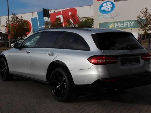 Mercedes-Benz E 400