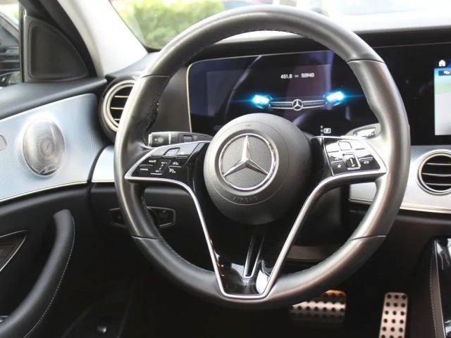 Mercedes-Benz E 400