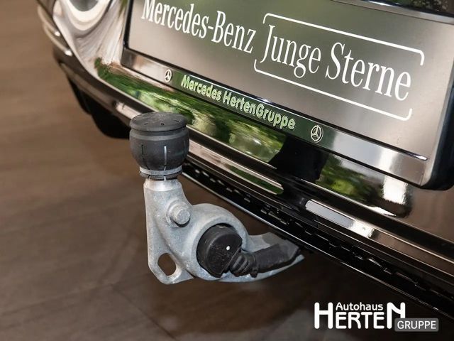 Mercedes-Benz EQE 300