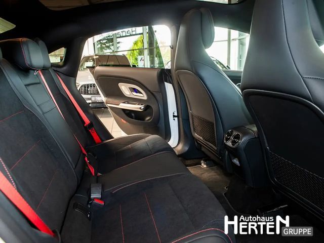 Mercedes-Benz CLA 350