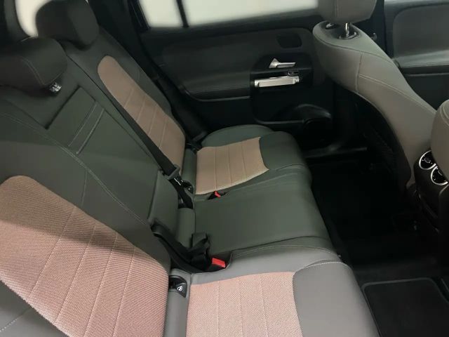 Mercedes-Benz EQB 250