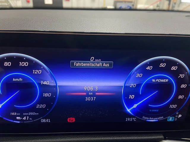 Mercedes-Benz EQB 250