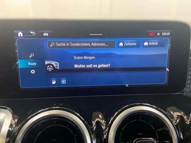 Mercedes-Benz GLB 220