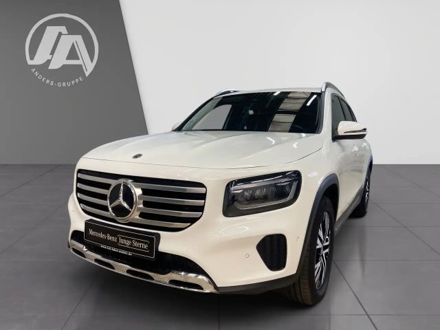 Mercedes-Benz GLB 220