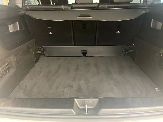 Mercedes-Benz GLB 220