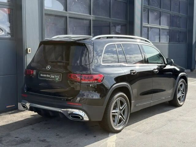 Mercedes-Benz GLB 200