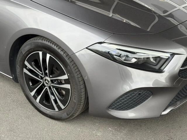 Mercedes-Benz A 220