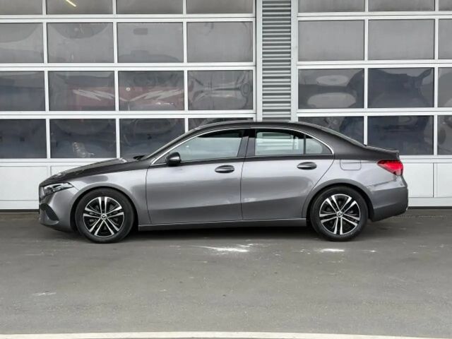 Mercedes-Benz A 220