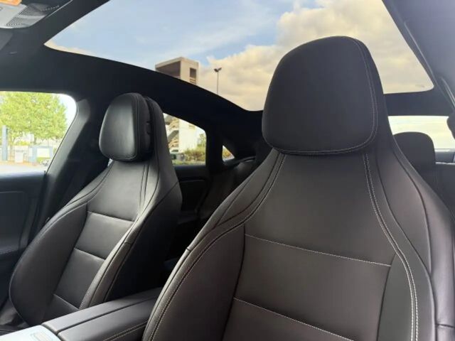 Mercedes-Benz CLA 350