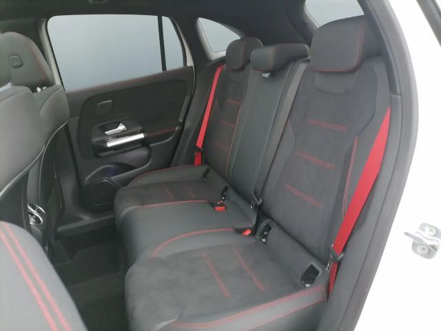 Mercedes-Benz GLA 35 AMG
