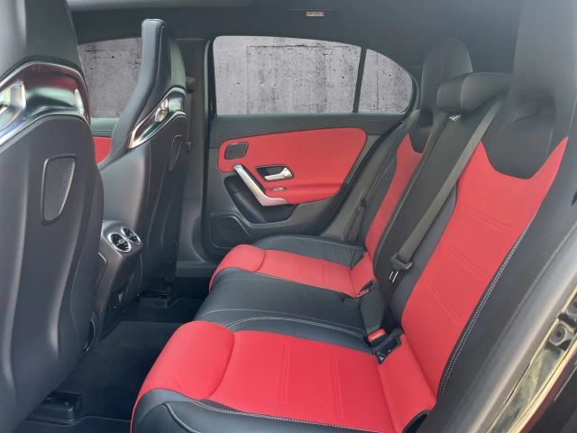 Mercedes-Benz A 45 AMG
