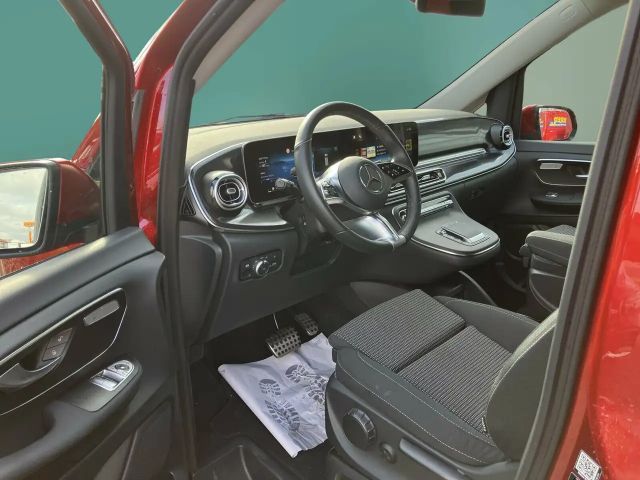 Mercedes-Benz V 220