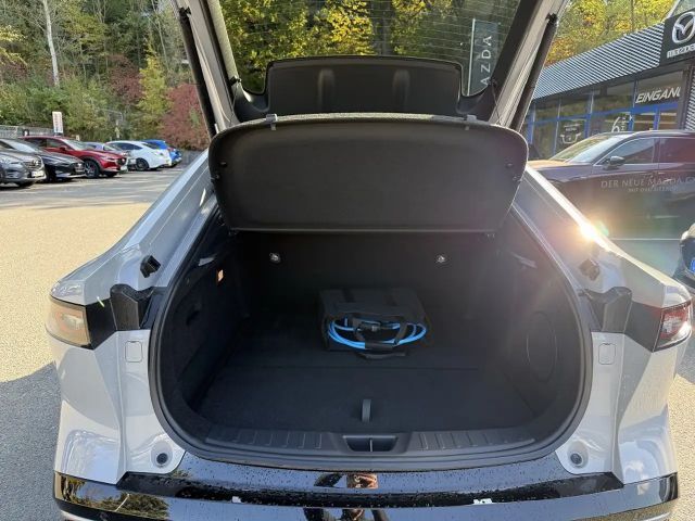 Mazda 6e