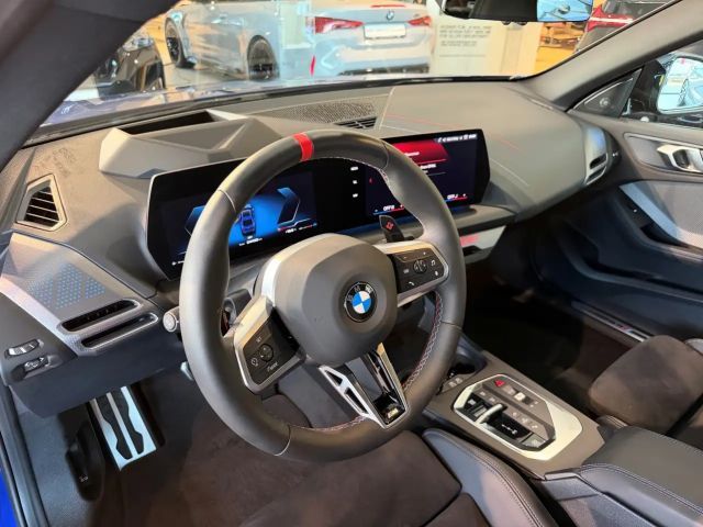 BMW 235