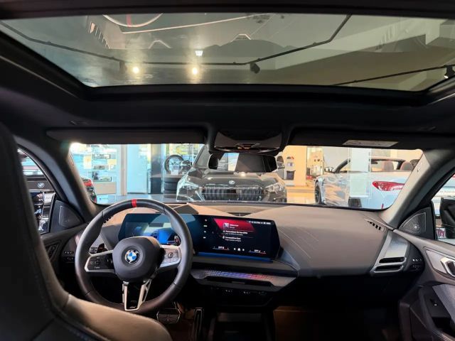 BMW 235