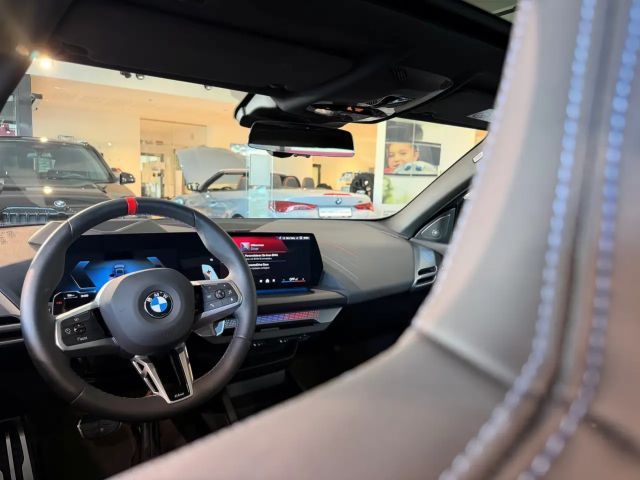 BMW 235