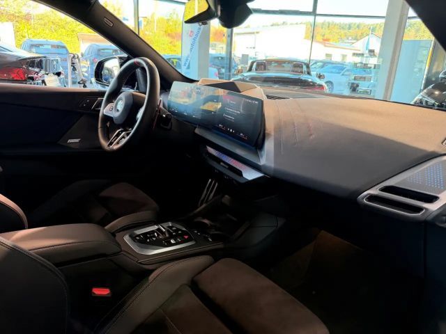 BMW 235