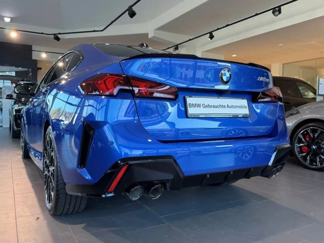 BMW 235