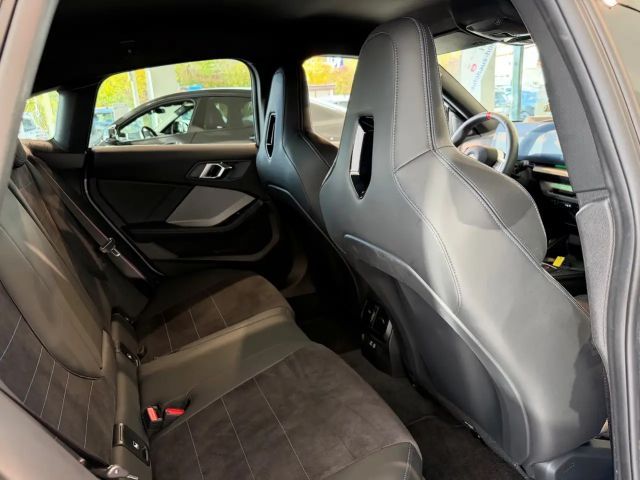 BMW 235