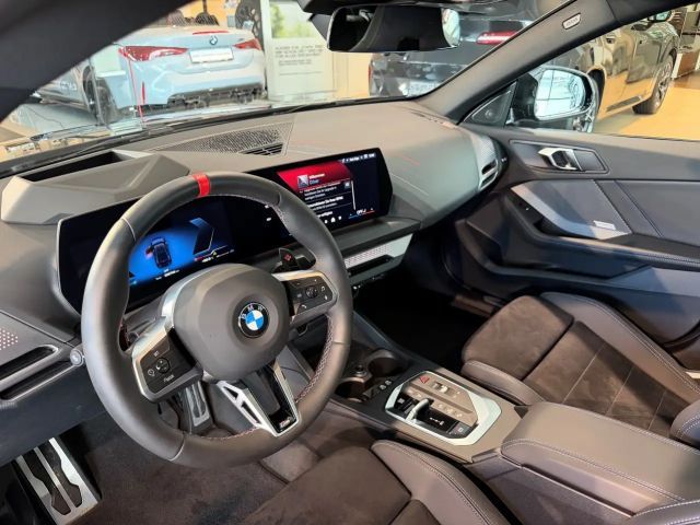 BMW 235