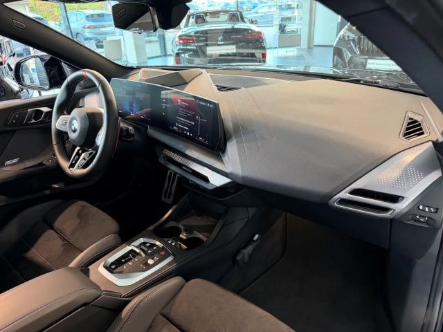 BMW 235