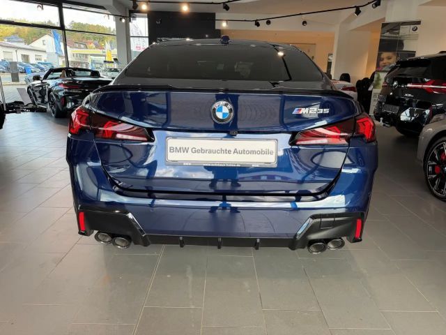 BMW 235